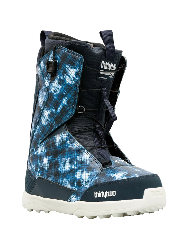 ThirtyTwo Lashed &